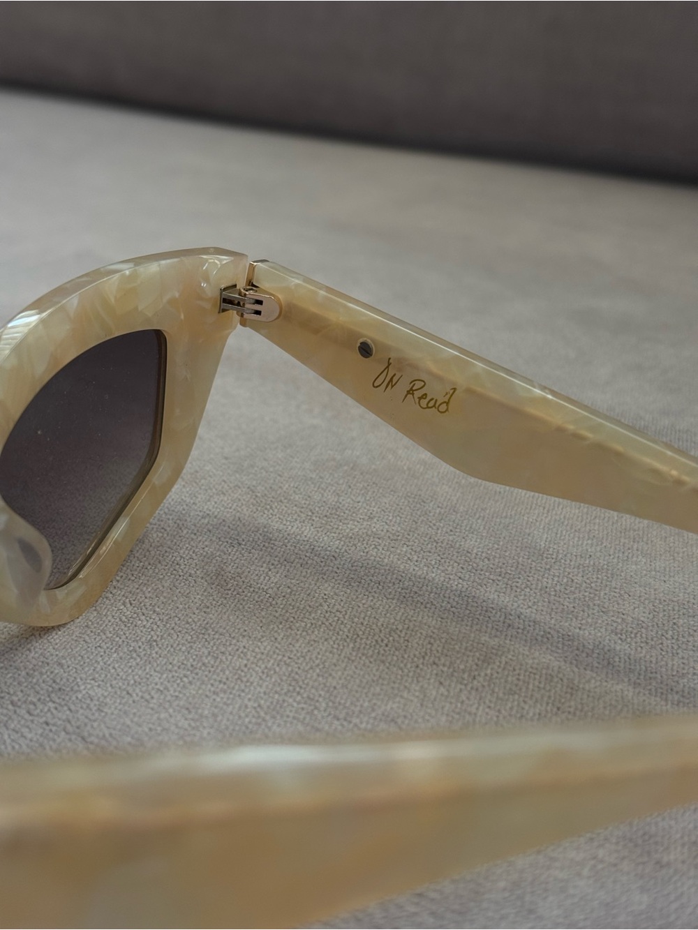 Dezi On Read Sunglasses in Limestone Smoke Faded color. NWOT - Picture 3 of 5